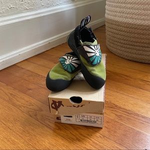 Evolv Kids Climbing Shoe
